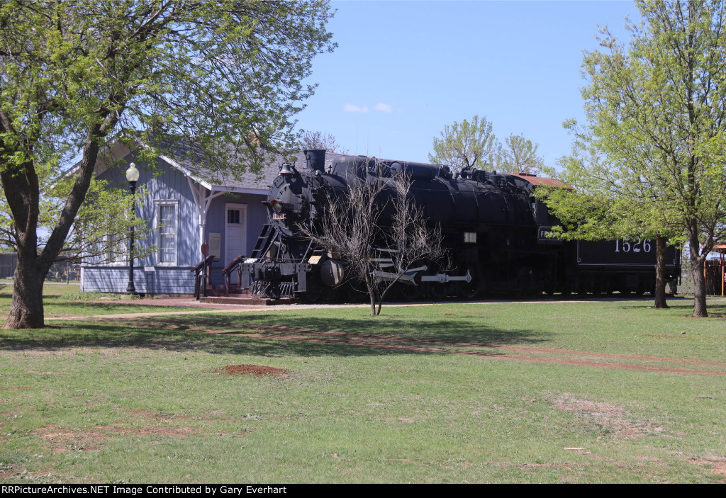 SLSF 4-8-2 #1526 at the Elgin Depot